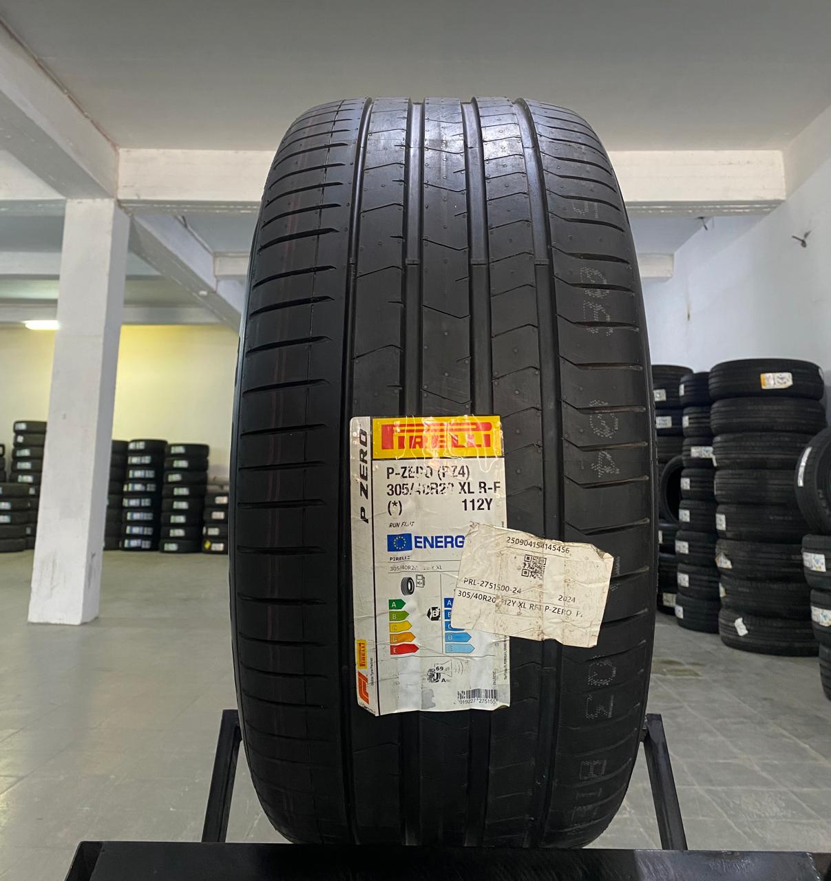 Pirelli 305/40R20 P-ZERO PZ4 RFT * XL 112 Y